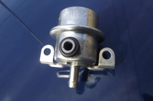Alfa Romeo Fuel Pressure Regulator BOSCH 0280160235 Fits 164-Spider VW Corrado - Fuel Injection Products