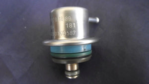 Mercedes Fuel Pressure Regulator 3.8 Bar BOSCH 0280160587 Fit 300 400 500 600 - Fuel Injection Products